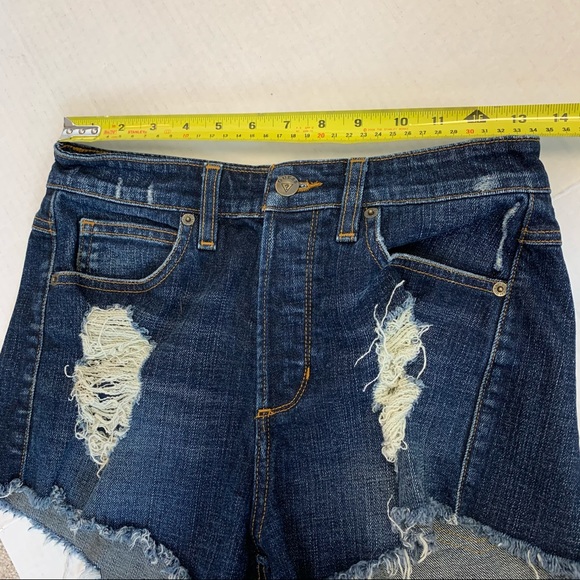 Guess high rise button fly denim Jean shorts Sz 27 - Picture 6 of 9